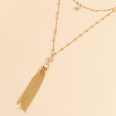 Collier doublé avec pendentif pierre